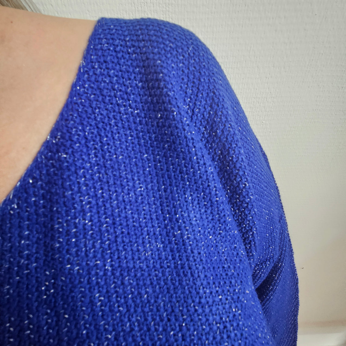 Pull scintillant col V ✨️