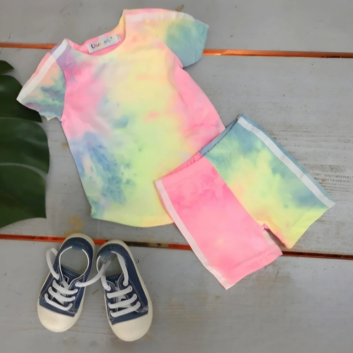 đ Ensemble enfant multicolore â T-shirt & short