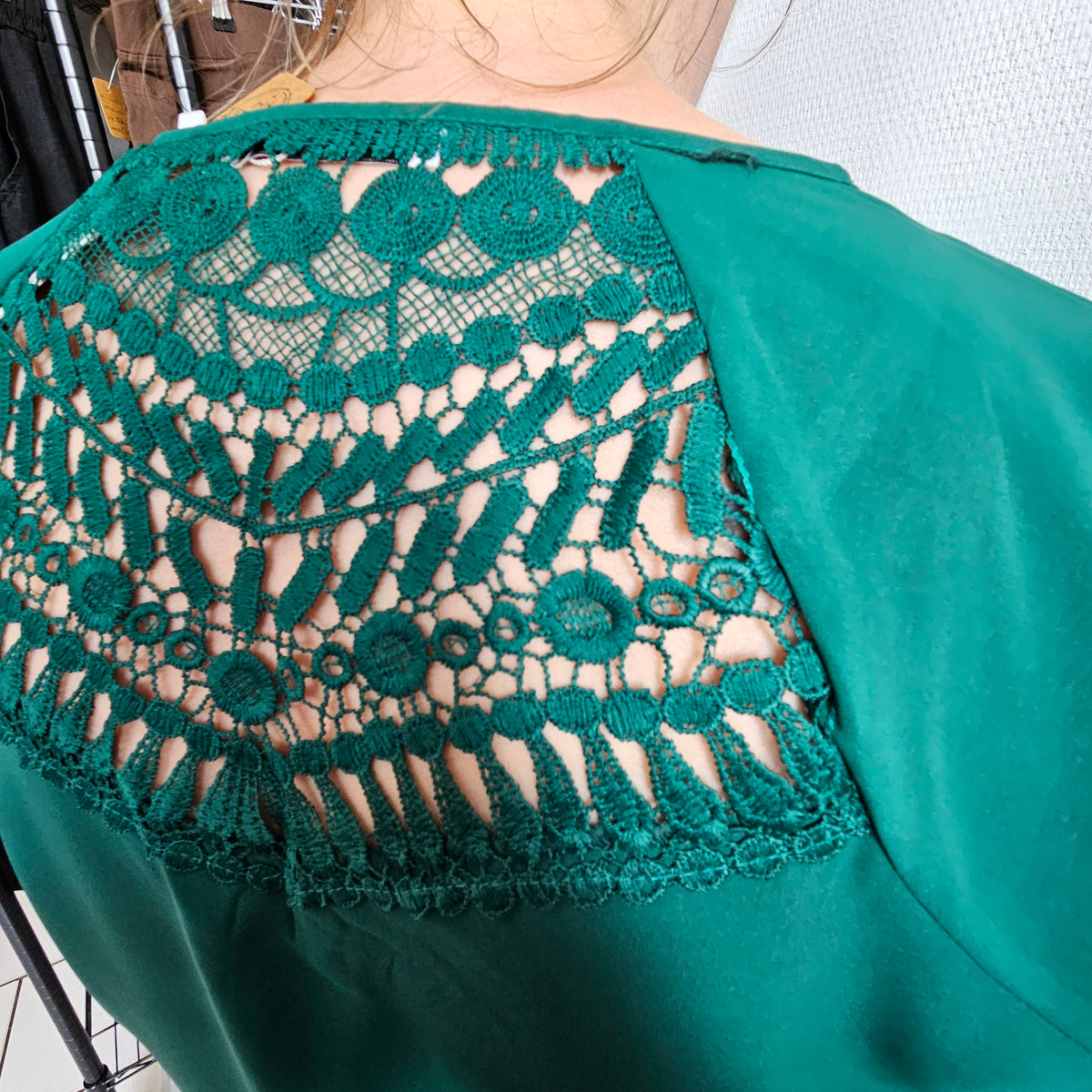 🖤 Blouse – Dos en dentelle