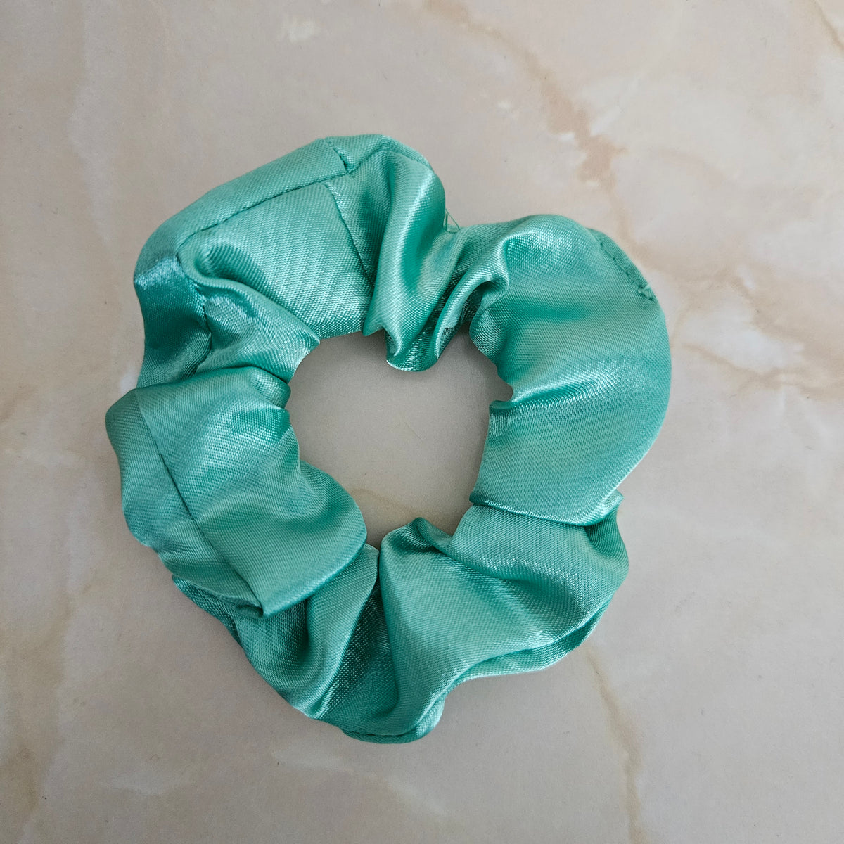 🎀 Chouchou en satin - 30 coloris différents