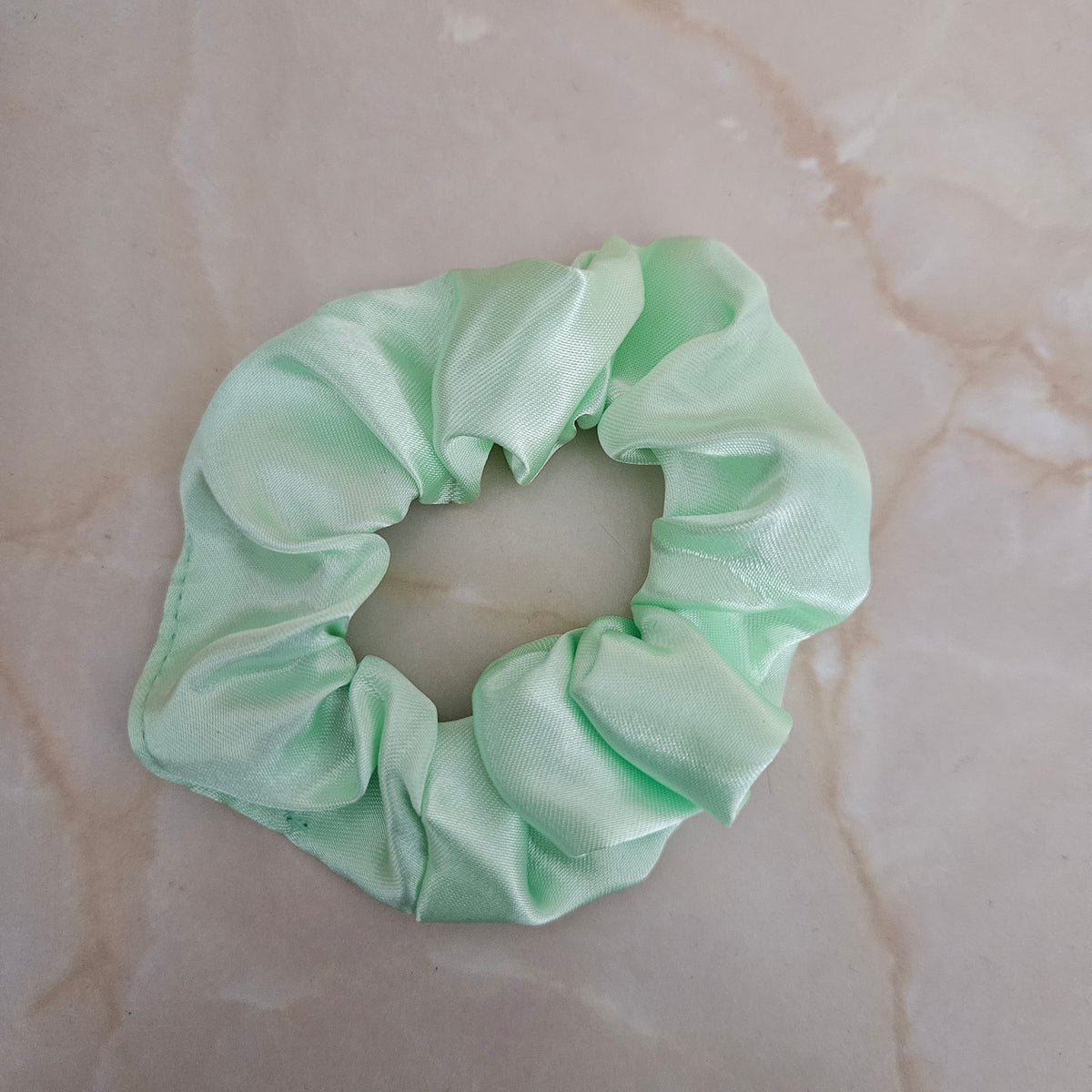 🎀 Chouchou en satin - 30 coloris différents